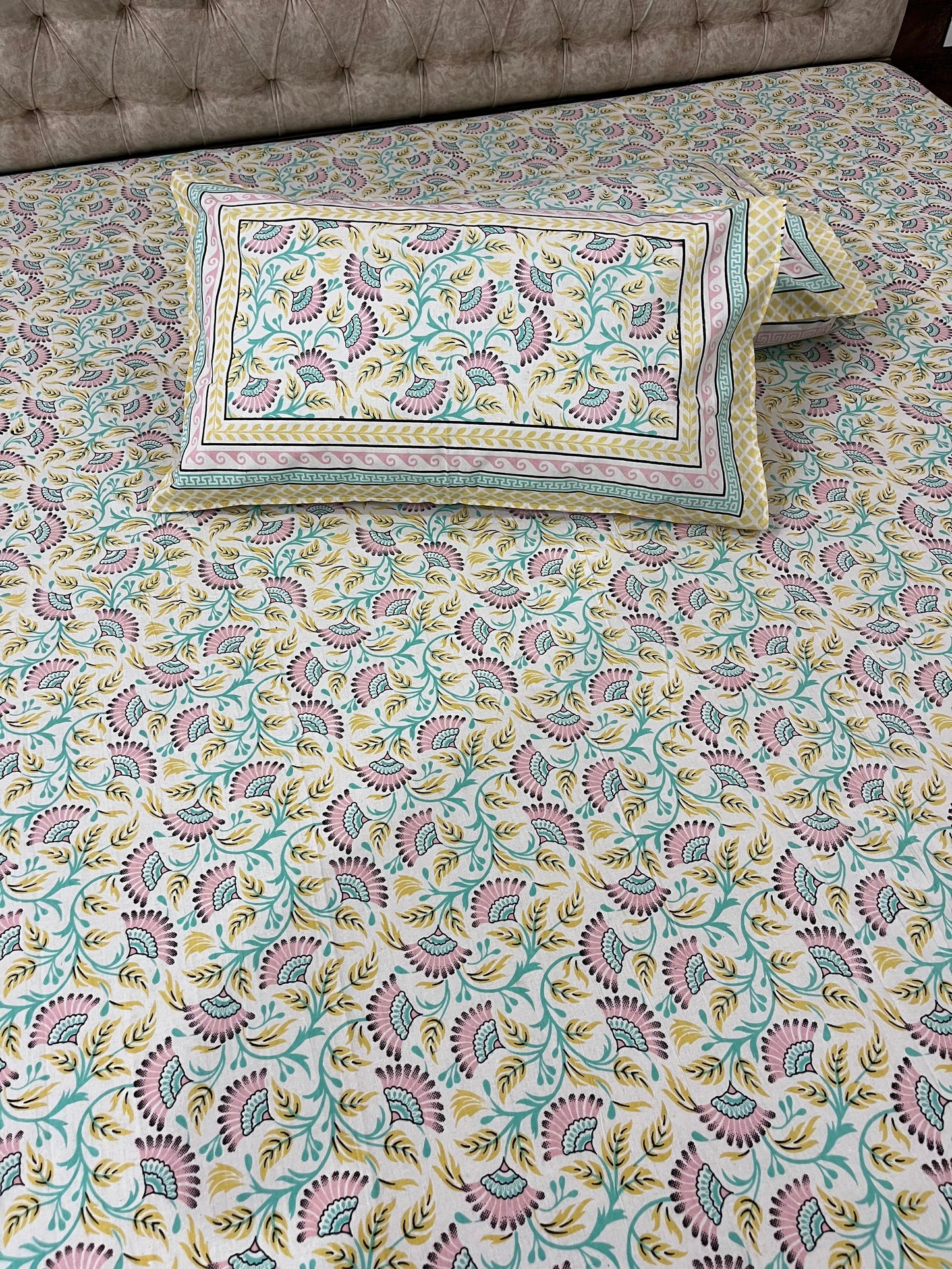 Cotton SuperKing Size printed bedsheet