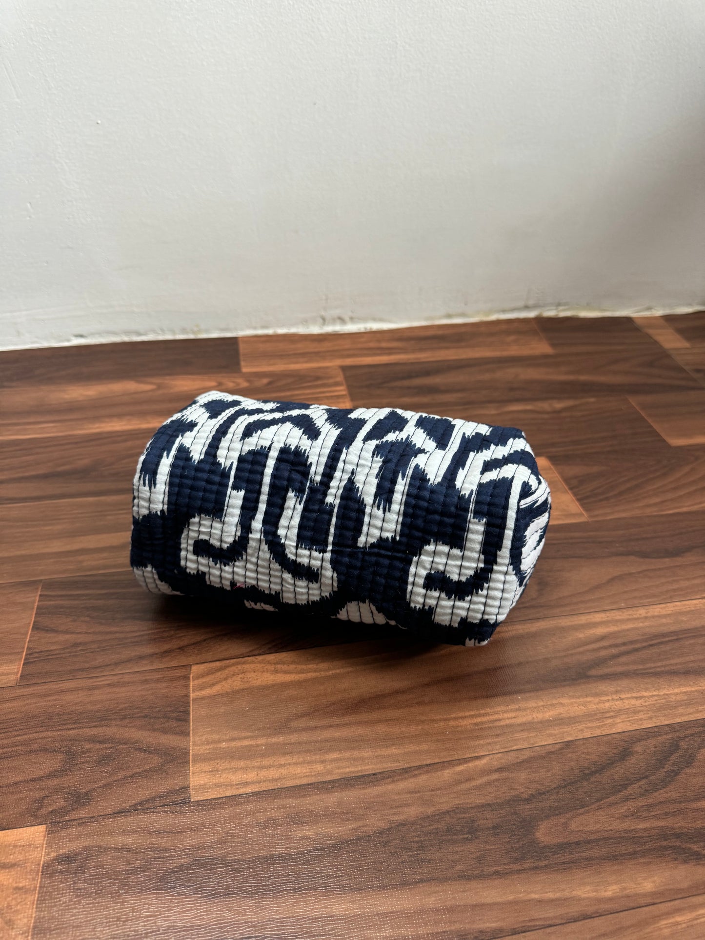 MULTI PURPOSE TOILETRY BAGS