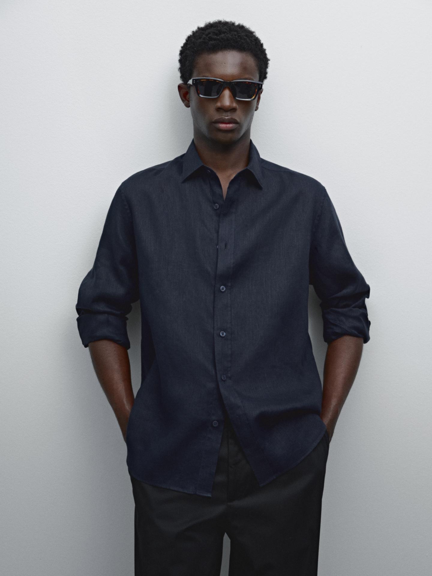 The Navy Blue Linen Shirt.