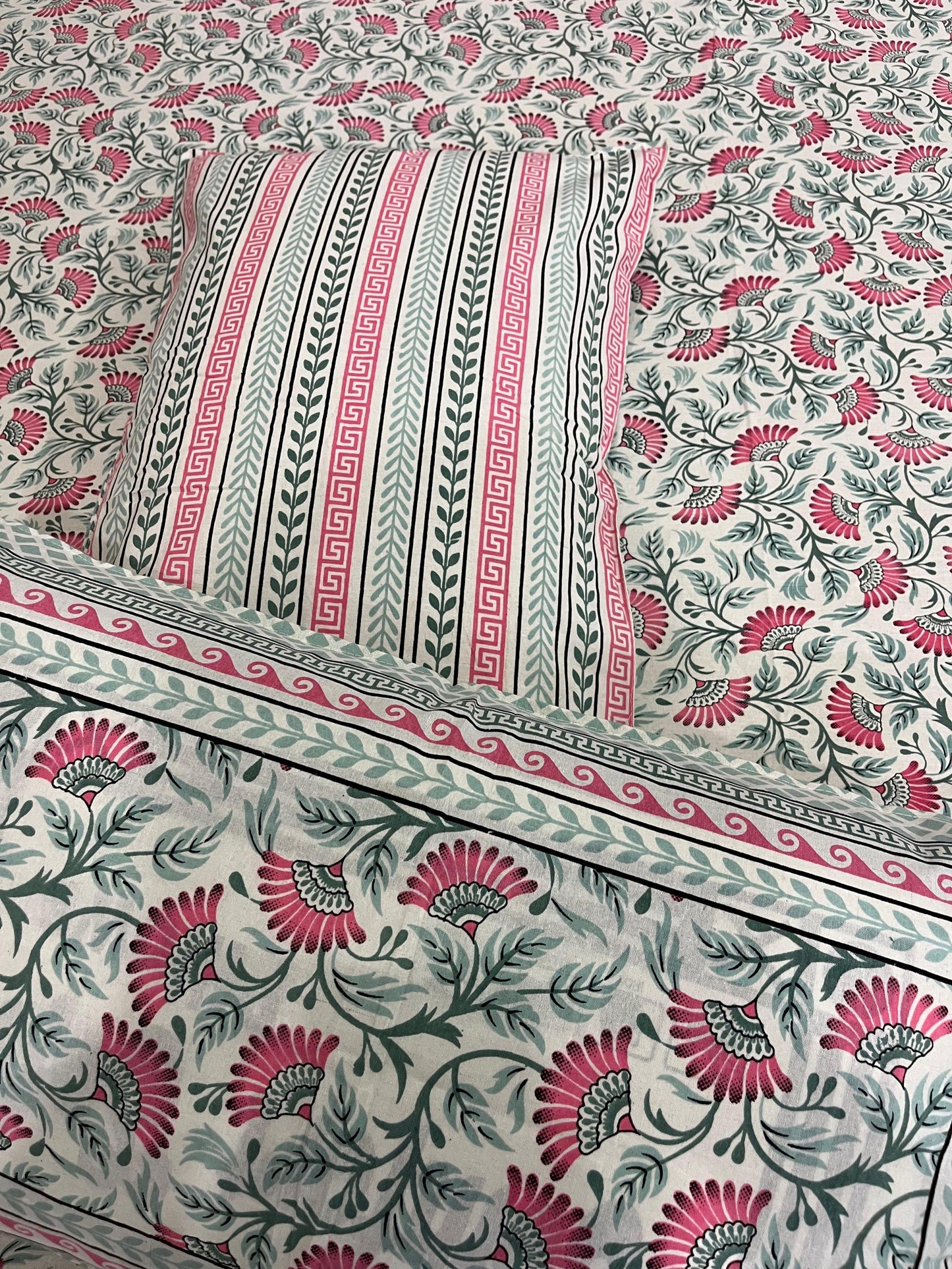 Cotton SuperKing Size printed bedsheet