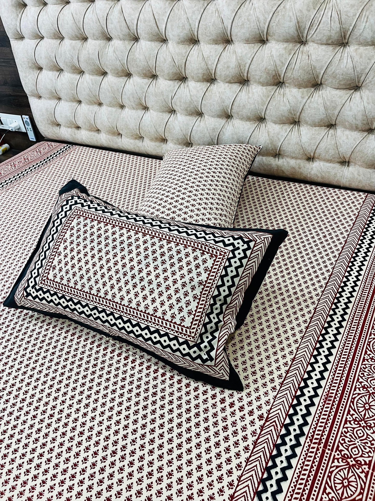 Cotton Double Bed Size Printed Bedsheet