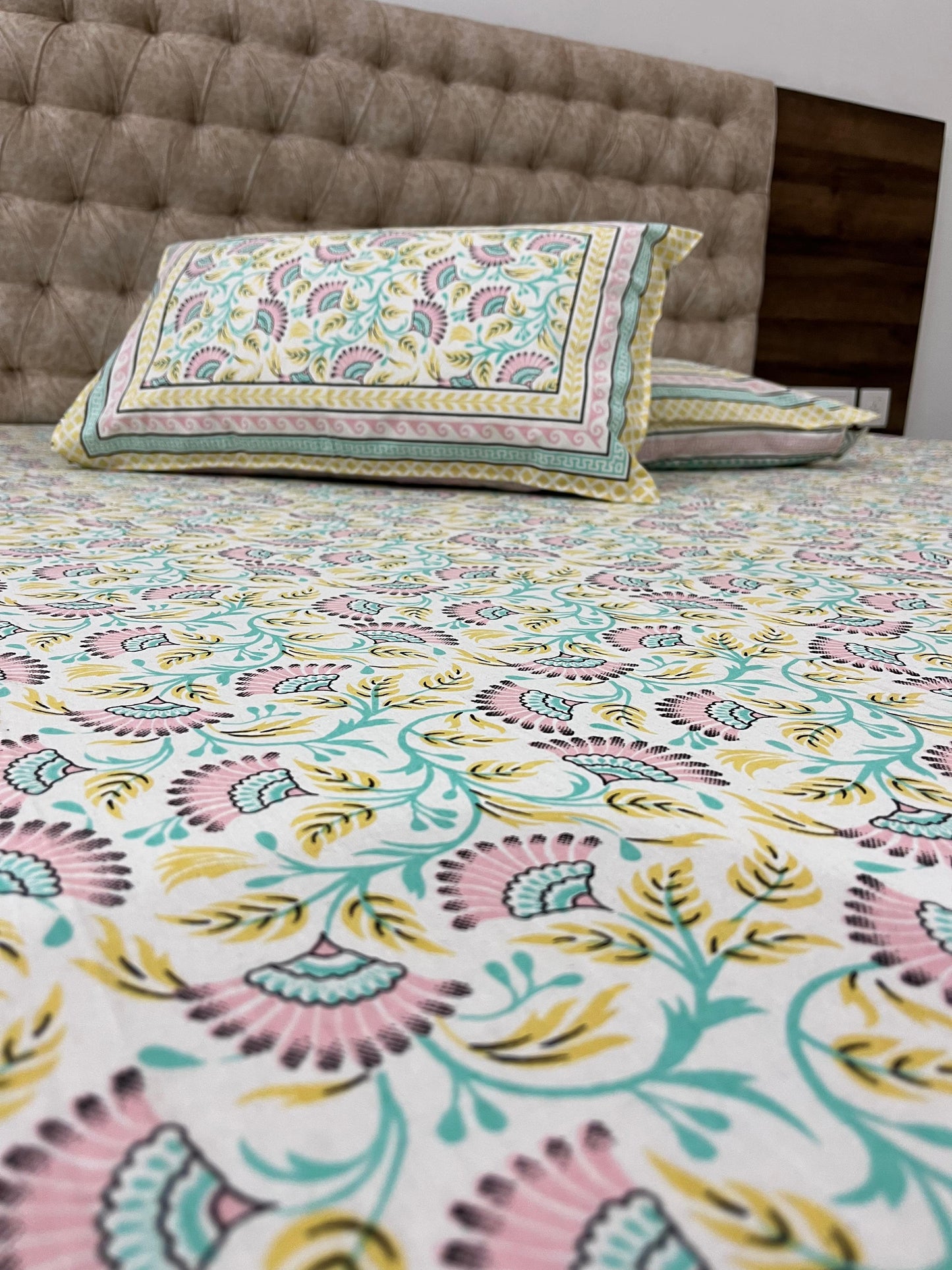 Cotton SuperKing Size printed bedsheet
