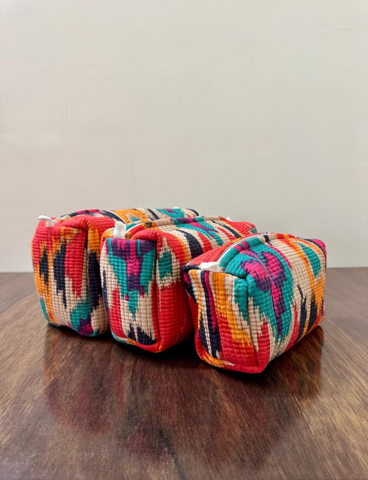 MULTI PURPOSE TOILETRY BAGS